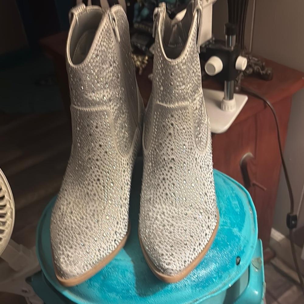 Women's Silver Ankle Boots